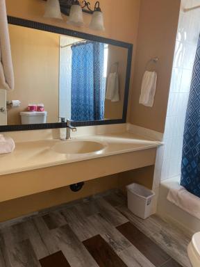 Villa Park Motel - Housity