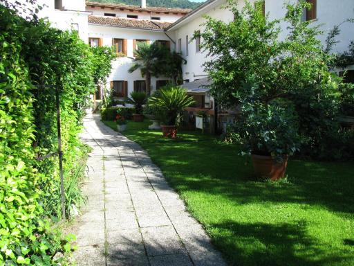 Albergo Ristorante Borghese - Housity
