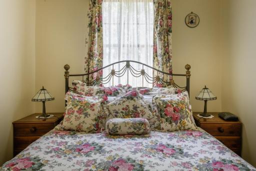 BRIDGE COTTAGES Sargeants & Armoury Cottages 1823 - HISTORY & CHARM - Housity