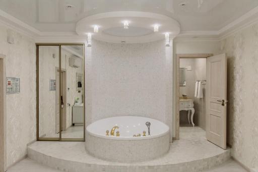 Daimond lugovaia kursk - Housity