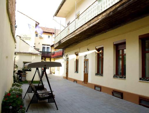Pensiunea Casa Helis - Housity