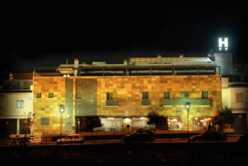 Hotel Macami - Housity