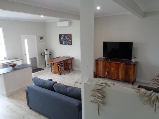 Erwins Lagoon Retreat - Housity
