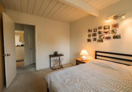Private Room with Shared Bath - Housity