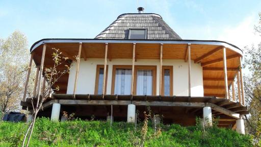 Wooden cottage - pure nature, peace and rest - Housity