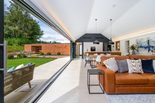 The Barn : Luxury Indoor/Outdoor Countryside Bliss - Housity
