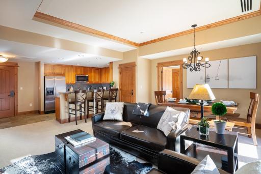 Cozy ski-in/ski-out Northstar Village Residence - Big Horn 408 - Housity