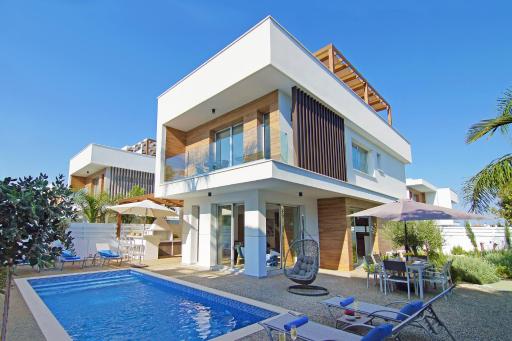 Villa Lily - Housity