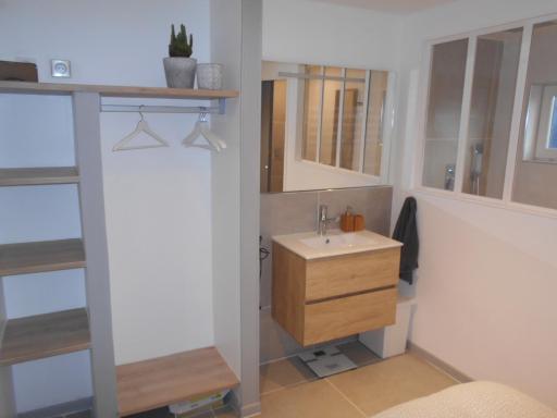 4MIN ORLEANS APPT 1CHB PLEIN AU CALME AVEC TERRASSE ET PARKING DEVANT - Housity