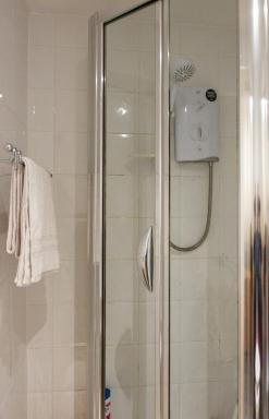 Town Centre Apartment - Housity