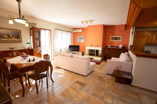 Apartment Kouros Delphi - Housity