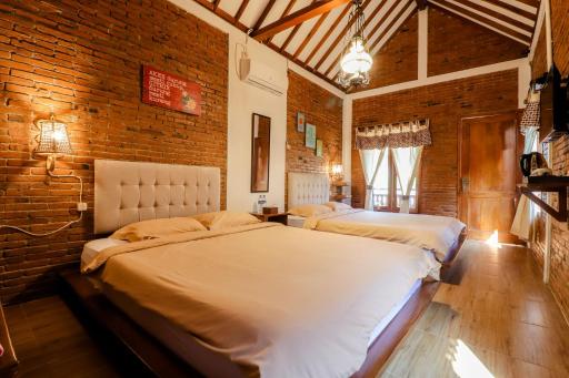 Omah Teras Bata Guesthouse - Housity