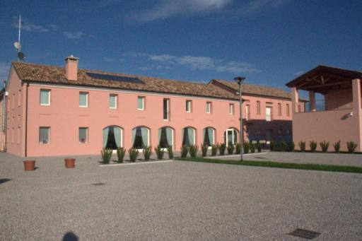 Arneroni - Housity