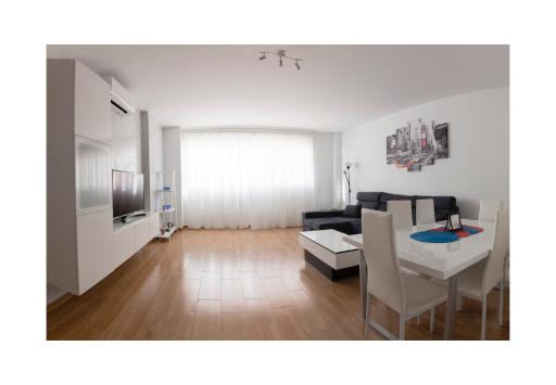 APTO EDU 3MIN DE LA PLAYA - Housity