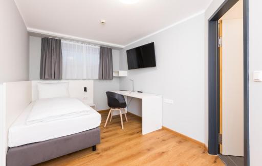 mk monteurzimmer eschborn - Housity
