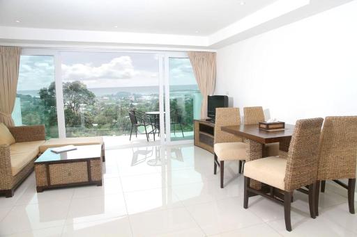 Modern apartment in Phuket of 75 m² with sea view on balcony - Hizvo