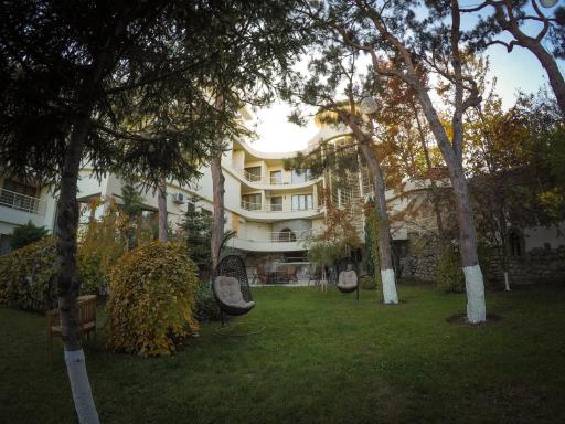 Hotel Beaumonde Garden - Housity