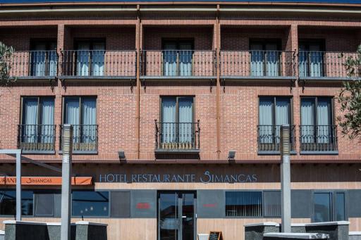 Hotel Simancas - Housity