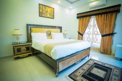Canadian Inn Islamabad - Housity
