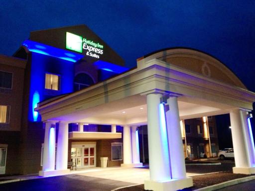 Holiday Inn Express & Suites Utica, NY - Housity