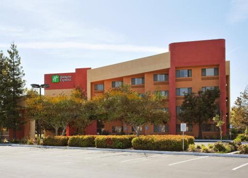 Holiday Inn Express Union City San Jose by IHG - Housity