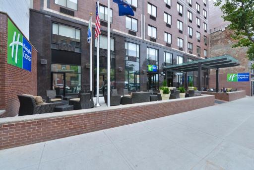 Holiday Inn Express Manhattan Midtown West, an IHG Hotel - Housity