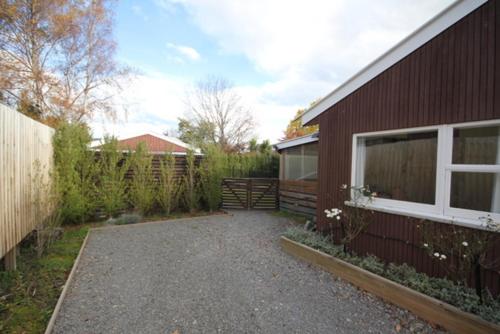 3 Woodbank Road - Housity