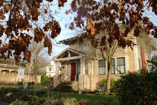 Briar Rose Inn Vancouver WA USA - Housity