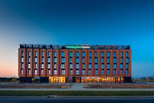 Holiday Inn Express - Rzeszow Airport, an IHG Hotel - Housity