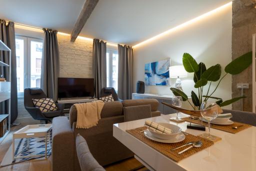 Alhondiga by Staynnapartments - Housity