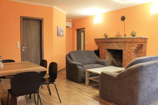 Tisza Villa - Housity