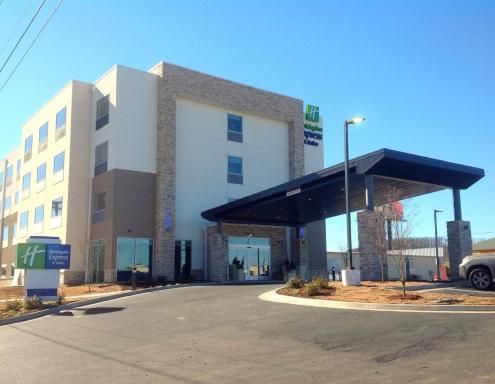 Holiday Inn Express and Suites Tahlequah by IHG - Housity