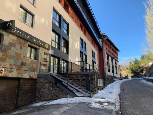 Apartamentos Gorbea Suites - Hizvo