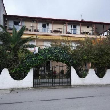 LUXURIOUS APPARTMENTS KATERINA - Housity