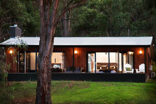 Kurrajong Retreat - Housity