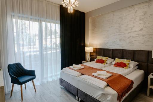 Apartamenty i Pokoje InforesPark - Housity