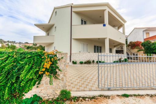 Apartments Rogulj - Housity