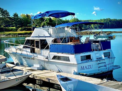 Maine Bed & Boat, Mazu - Housity