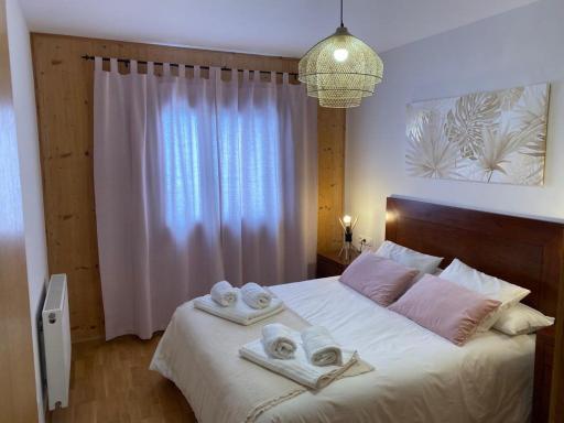 Fantástico Apartamento con jardín en Castiello de Jaca VUT HU-20-007 - Housity