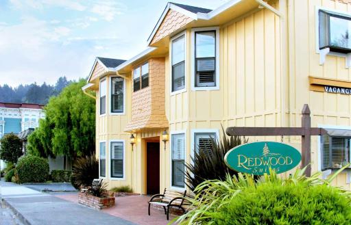 Redwood Suites - Housity