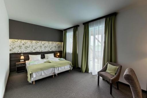 Oázis Wellness Panzio - Housity