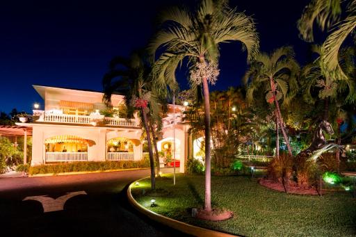 Terra Nova All Suite Hotel - Housity