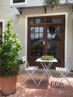 Protea Studio Franschhoek Central - Housity