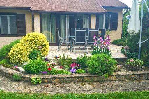 Balaton Charm Cottage, Your House in Balatonfüred - Housity