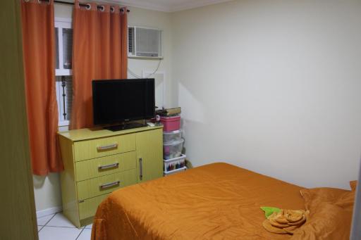 Ivan House - Housity