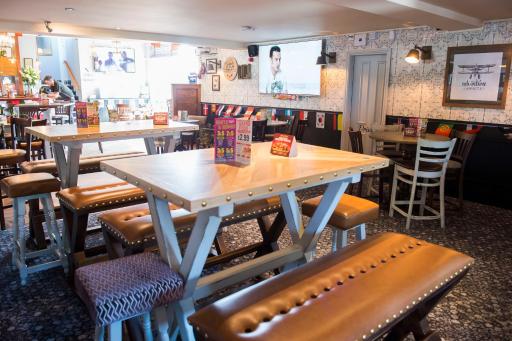 Wellow Hotel - Housity