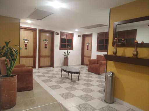 Hotel Plaza Mayor - Housity
