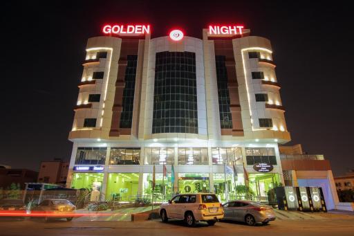 Golden Night Hotel - Housity