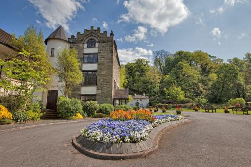 The Priest House On The River - Housity
