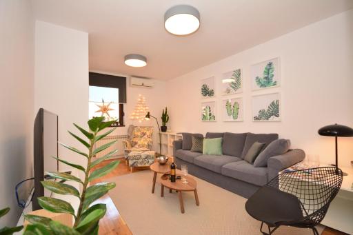 Lucky 13 apartment - Housity